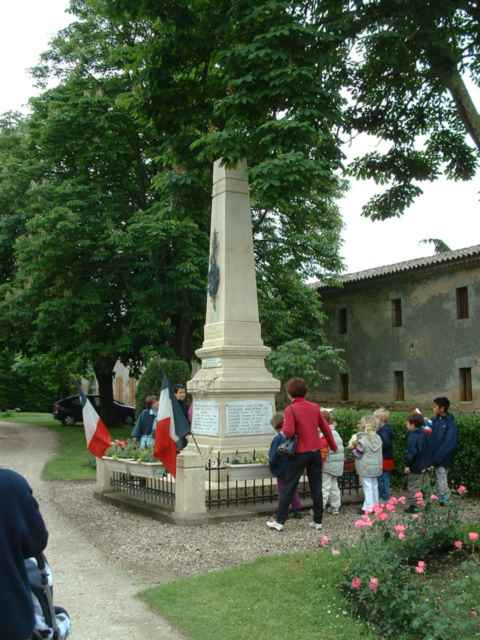 8mai2003-005